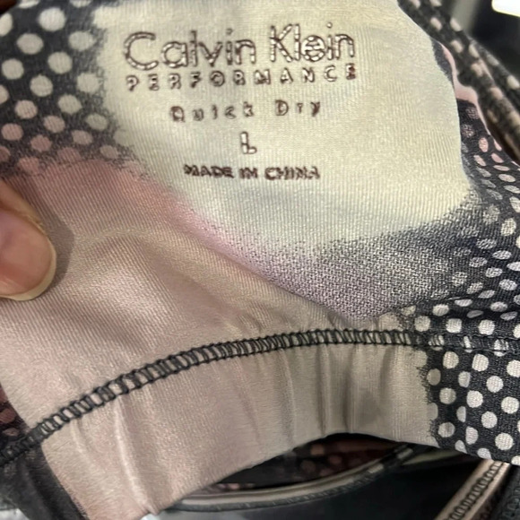 Calvin Klein Performance Quick Dry Shelf Bra/Tank Top. Size Large. - Picture 5 of 5